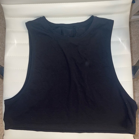 Lululemon cropped muscle tank, black, size 8 - Picture 3 of 3